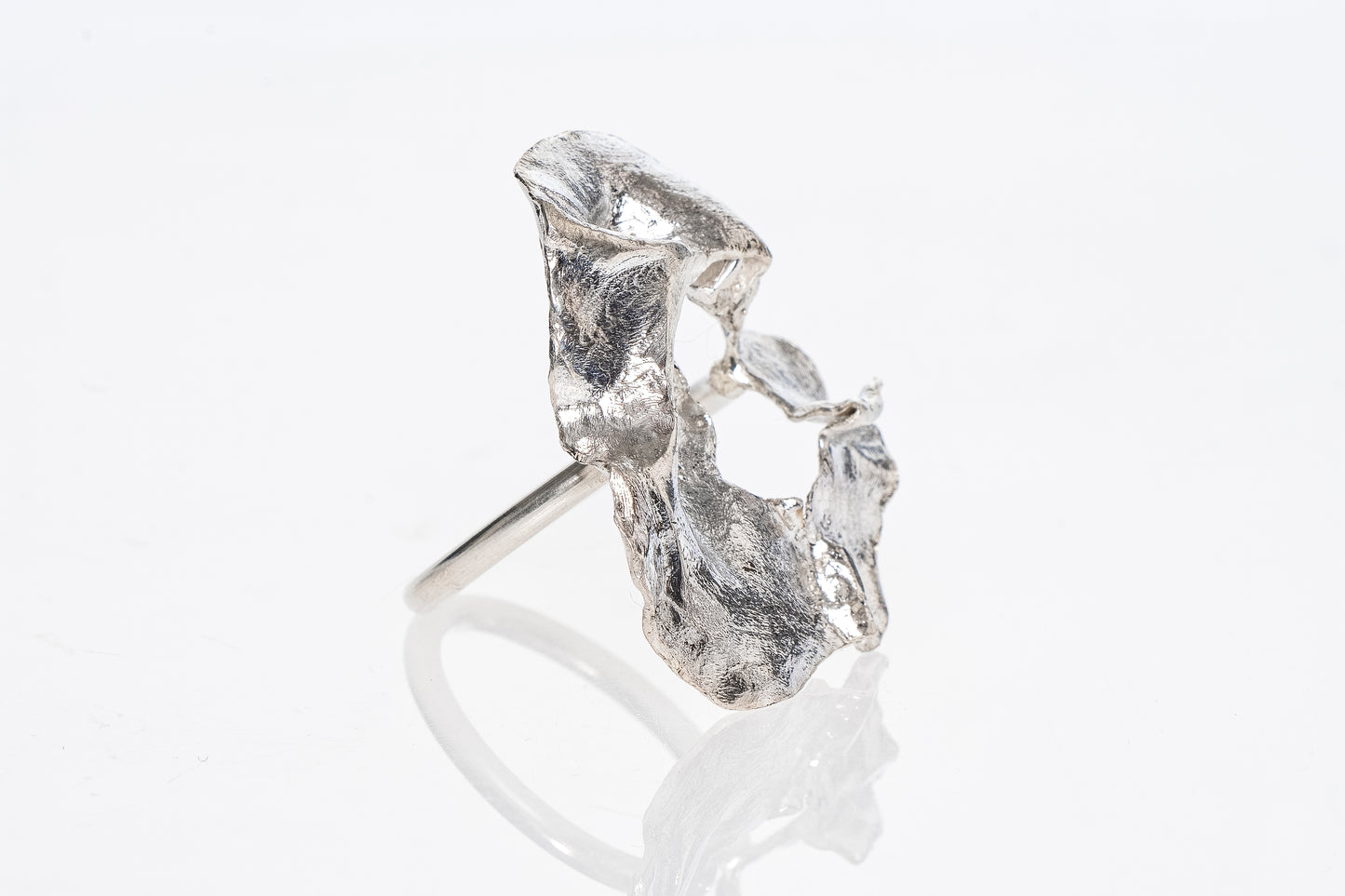 'Circular Flow' Ring
