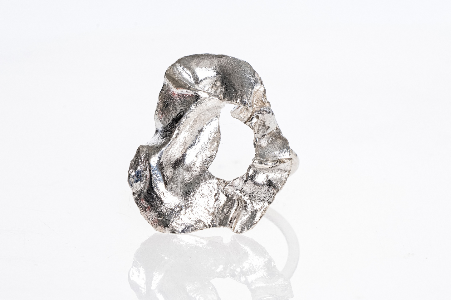 'Circular Flow' Ring