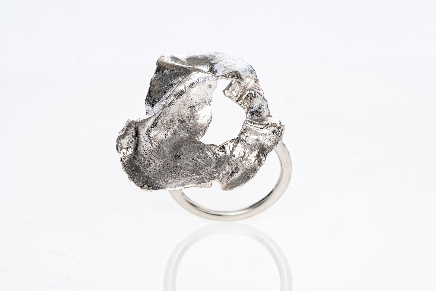 'Circular Flow' Ring