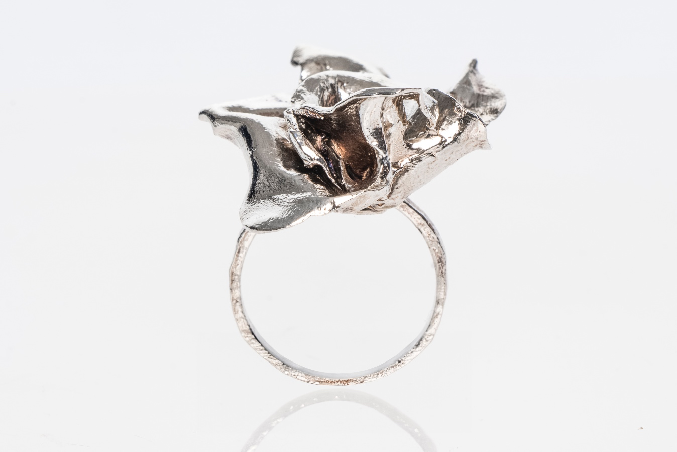 'Digital Connection' Ring