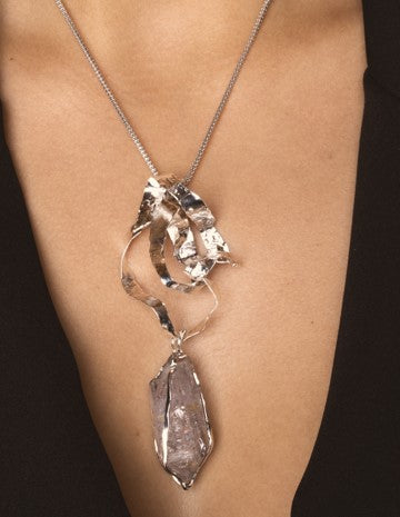 'Quartz Elegance' Necklace